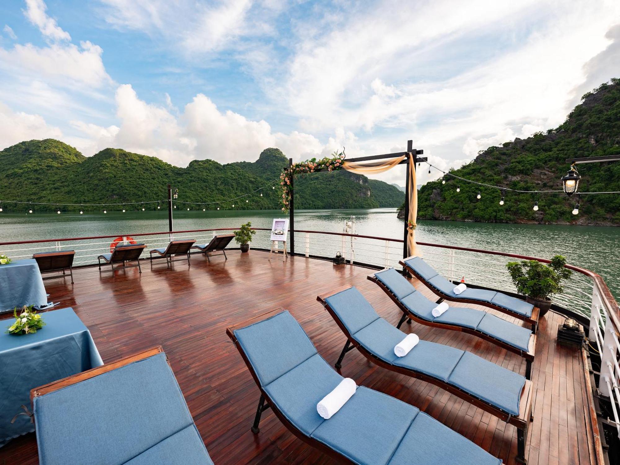 Amanda Luxury Cruise Hotel Ha Long Buitenkant foto
