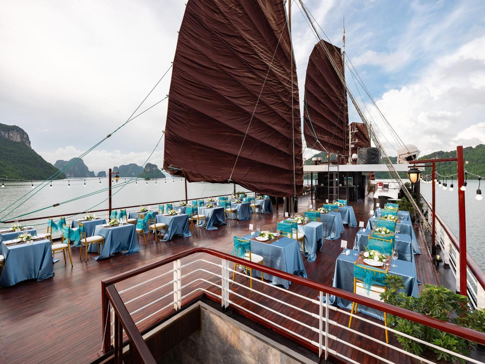 Amanda Luxury Cruise Hotel Ha Long Buitenkant foto
