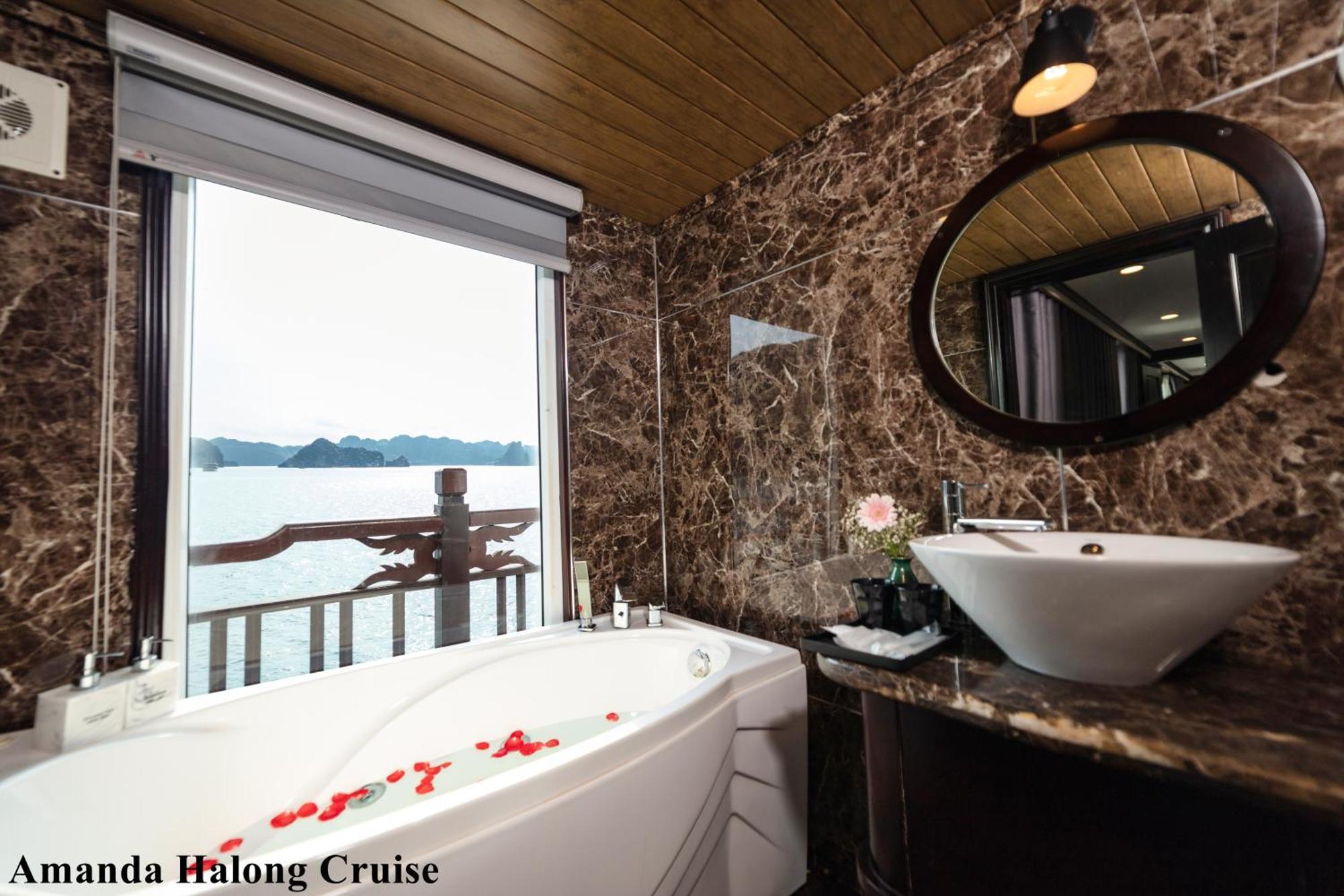 Amanda Luxury Cruise Hotel Ha Long Buitenkant foto