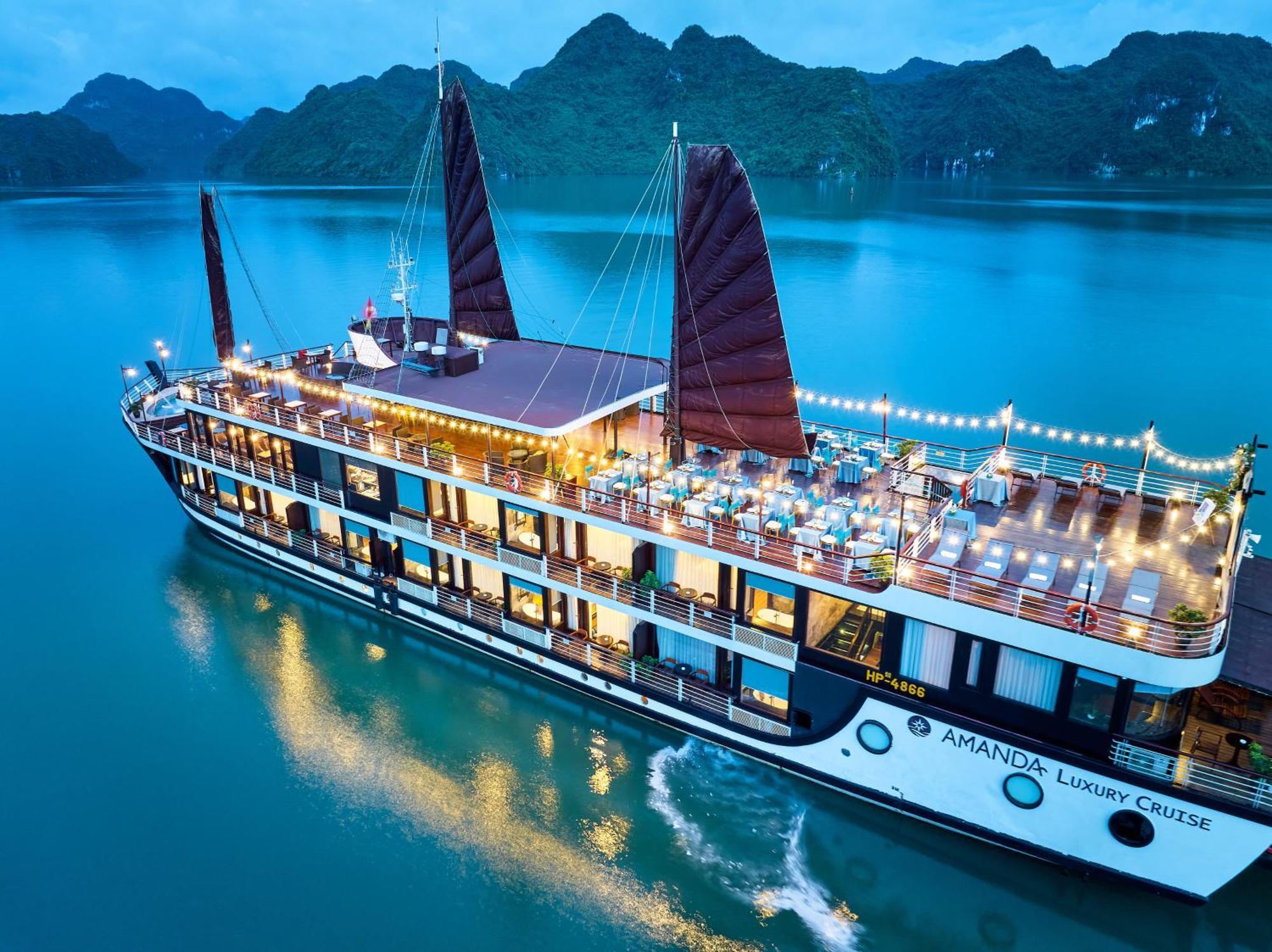 Amanda Luxury Cruise Hotel Ha Long Buitenkant foto